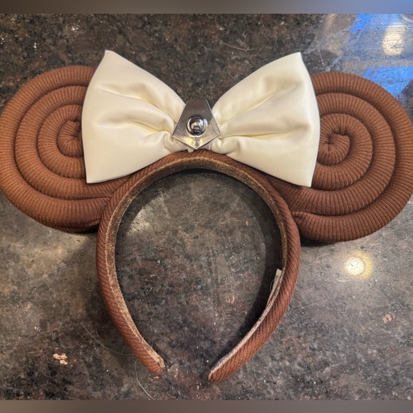 Disney Princess Leia Ears Star Wars - Picture 1 of 3